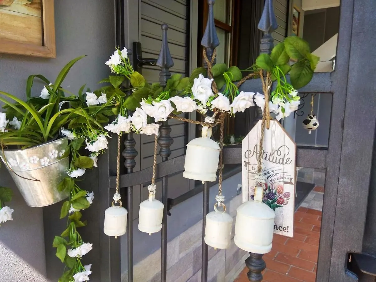 Frühstückspension Jasmine Cottage Luni Italien