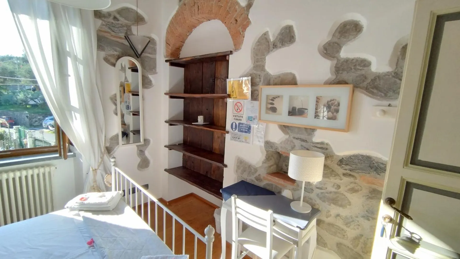 Jasmine Cottage Luni 0*,