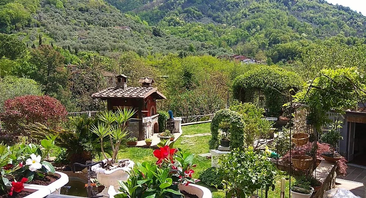 Bed & Breakfast Jasmine Cottage Luni