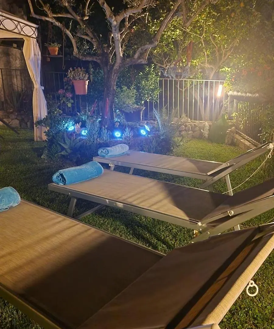 Jasmine Cottage Luni 0*,  Italy