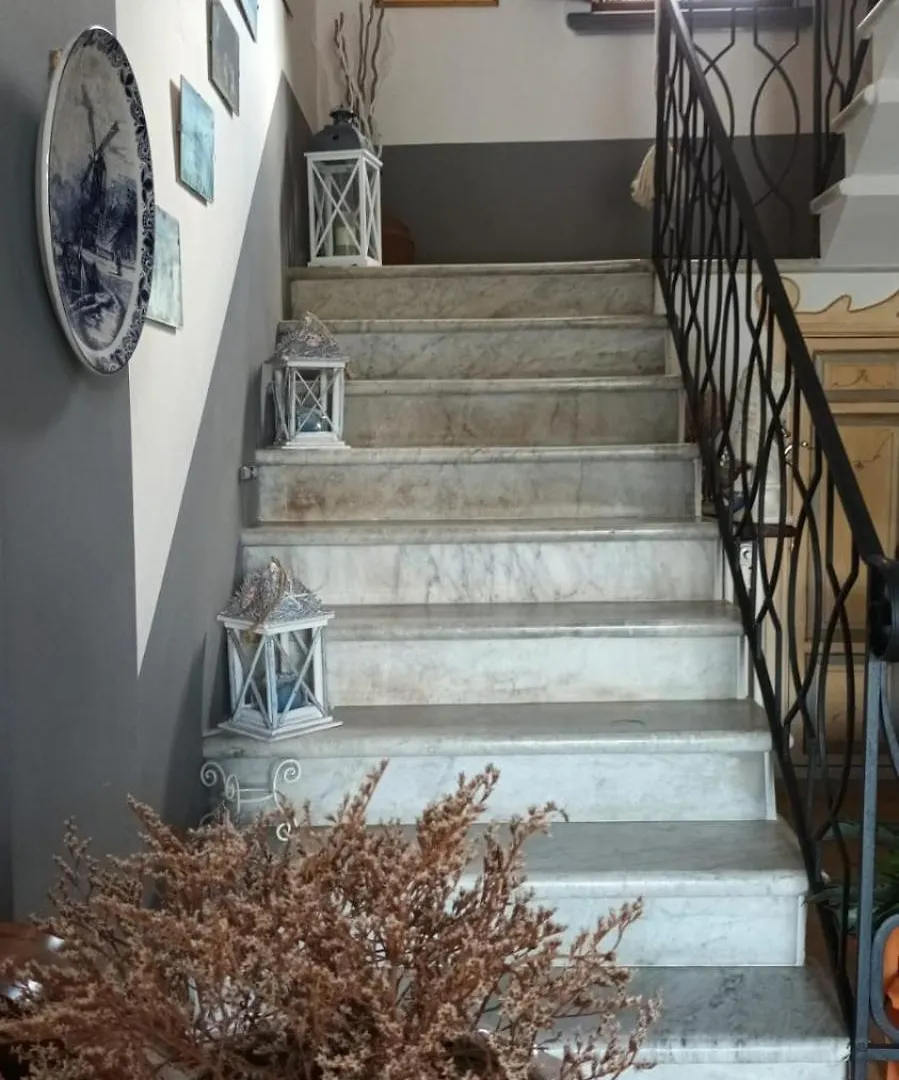 Jasmine Cottage Luni Bed & Breakfast